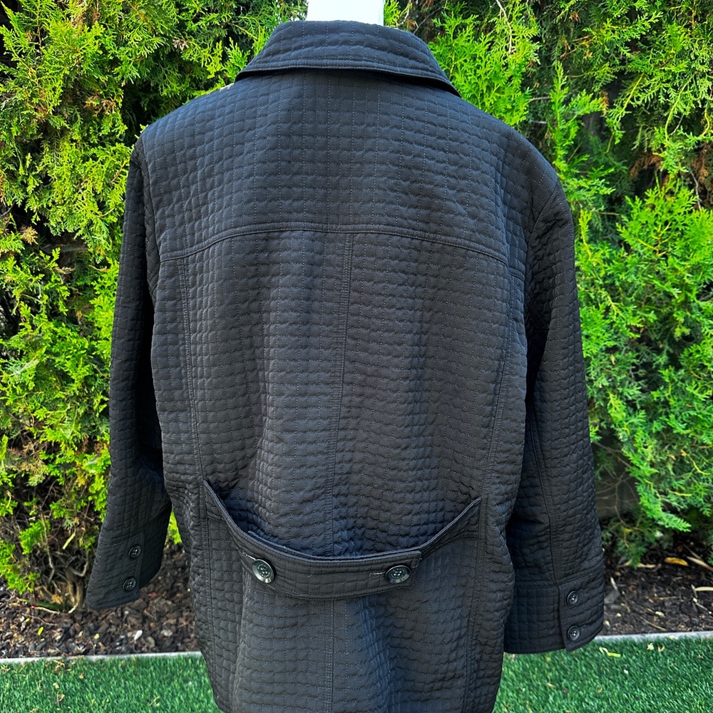 Braetan Black Puffer Button Jacket with Quilted Design - Picture 4 of 7
